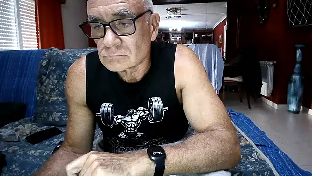 Snapshot of maduroguapo chatting on April 2026 04:34:02 PM maduroguapo online show from April 2026 04:34:02 PM