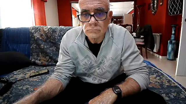 Snapshot of maduroguapo chatting on April 2026 09:33:02 AM maduroguapo online show from April 2026 09:33:02 AM