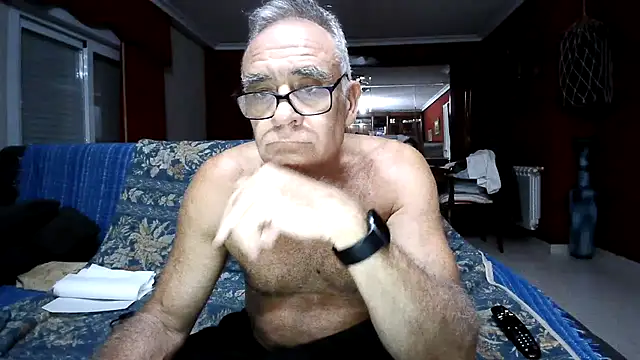 Snapshot of maduroguapo chatting on April 2026 09:10:02 PM maduroguapo online show from April 2026 09:10:02 PM