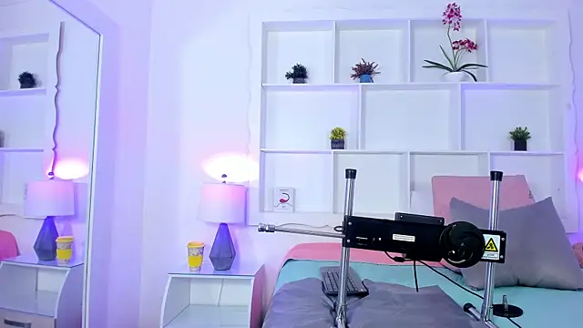 Jenifer Diaz online show from January 2025 01:13:01 PM