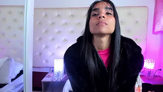 Snapshot of sophie_pariss chatting on February 2025 09:20:02 AM sophie pariss online show from February 2025 09:20:02 AM