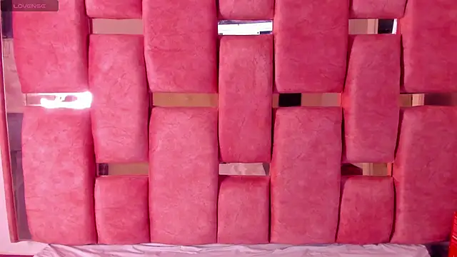 Snapshot of sophie_pariss chatting on March 2025 03:22:02 AM sophie pariss online show from March 2025 03:22:02 AM