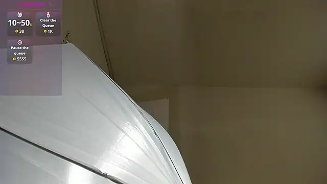 Snapshot of sophie_pariss chatting on October 2025 03:34:02 AM sophie pariss online show from October 2025 03:34:02 AM