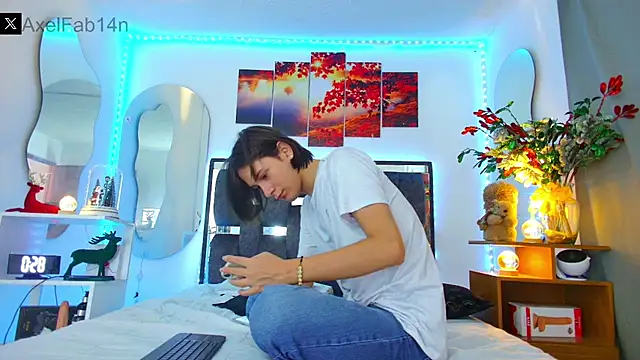 Alex and Fabian online show from January 2025 06:49:01 PM