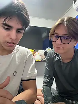 Snapshot of Alex_and_Fabian chatting on June 2026 11:29:01 PM Alex and Fabian online show from June 2026 11:29:01 PM