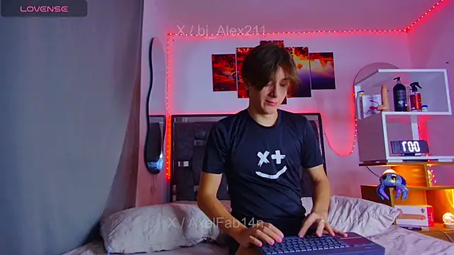Snapshot of Alex_and_Fabian chatting on July 2026 03:00:02 AM Alex and Fabian online show from July 2026 03:00:02 AM