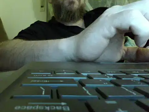 Snapshot of FROL83 chatting on April 2026 08:44:01 PM FROL83 online show from April 2026 08:44:01 PM