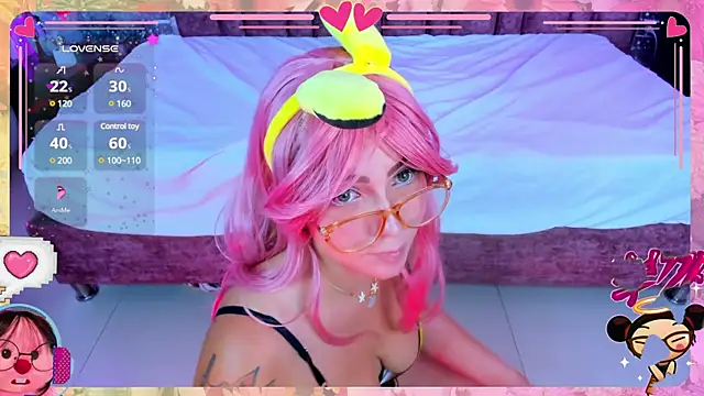 Snapshot of AlessiaDouce chatting on January 2025 10:57:02 PM AlessiaDouce online show from January 2025 10:57:02 PM