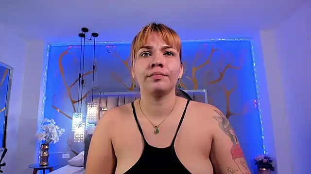 Snapshot of AlessiaDouce chatting on September 2025 04:36:01 AM AlessiaDouce online show from September 2025 04:36:01 AM