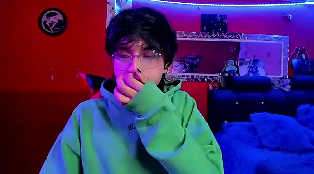 AnggelONfiree online show from December 2024 04:48:02 AM