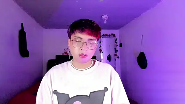 AnggelONfiree online show from July 2026 02:42:01 AM