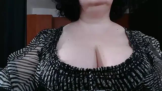 Snapshot of _MissJ_ chatting on March 2025 01:27:02 PM MissJ online show from March 2025 01:27:02 PM