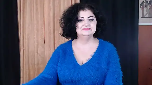 Snapshot of _MissJ_ chatting on November 2025 10:04:01 AM MissJ online show from November 2025 10:04:01 AM