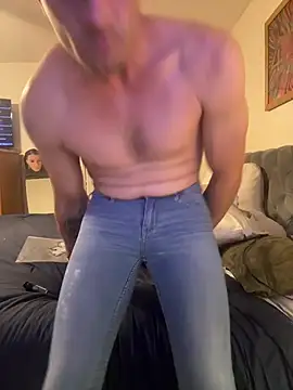 dcrick978 online show from June 2026 05:15:01 AM