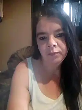 Snapshot of Hornyparratjie chatting on April 2026 01:17:02 PM Hornyparratjie online show from April 2026 01:17:02 PM