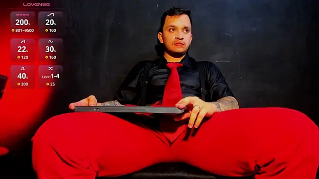 Snapshot of tony_landri chatting on July 2026 04:21:01 AM tony landri online show from July 2026 04:21:01 AM