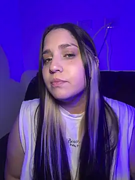 Snapshot of valentina_jonnes1 chatting on March 2026 05:23:01 AM valentina jonnes1 online show from March 2026 05:23:01 AM