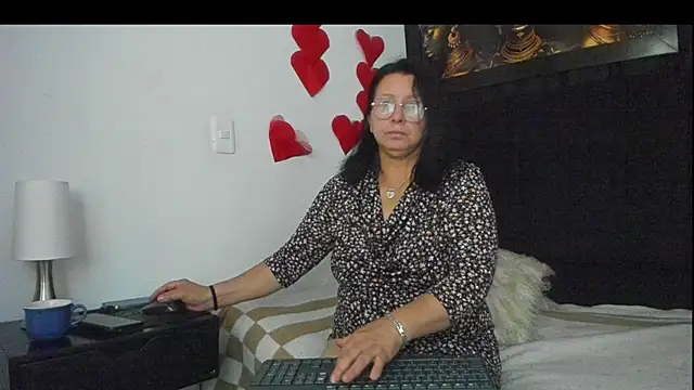 Evaaross 2345 online show from March 2025 10:55:01 AM