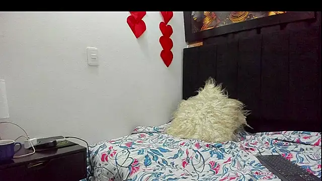 Evaaross 2345 online show from March 2025 09:56:02 AM