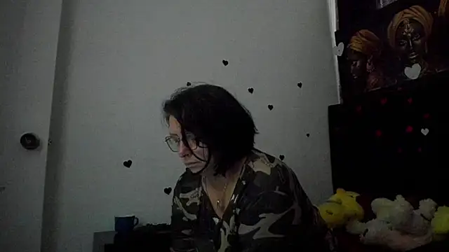 Snapshot of Evaaross_2345 chatting on June 2026 12:38:02 PM Evaaross 2345 online show from June 2026 12:38:02 PM