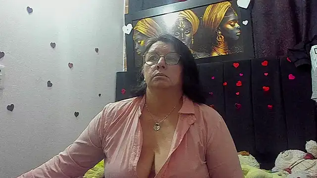 Snapshot of Evaaross_2345 chatting on July 2026 08:55:02 PM Evaaross 2345 online show from July 2026 08:55:02 PM