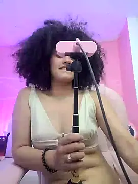 Snapshot of TwerkingAss chatting on January 2025 07:04:02 AM TwerkingAss online show from January 2025 07:04:02 AM