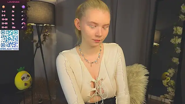 Snapshot of DaisyElmers chatting on January 2025 02:11:01 AM DaisyElmers online show from January 2025 02:11:01 AM