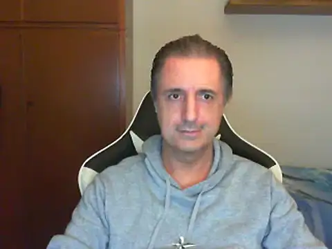 lliuk70mi online show from February 2025 06:19:02 PM