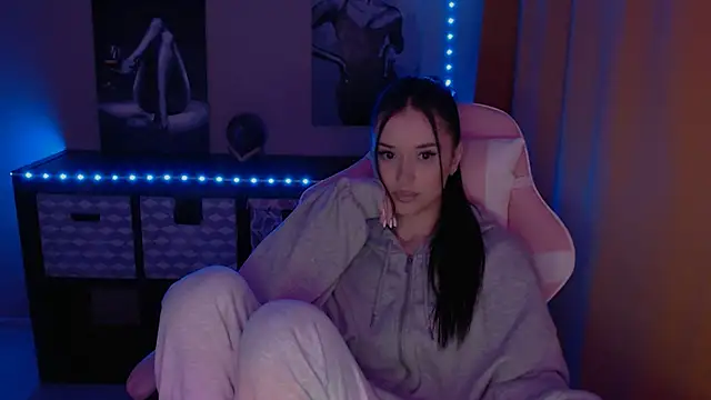 AlisaLink online show from February 2025 07:43:02 PM