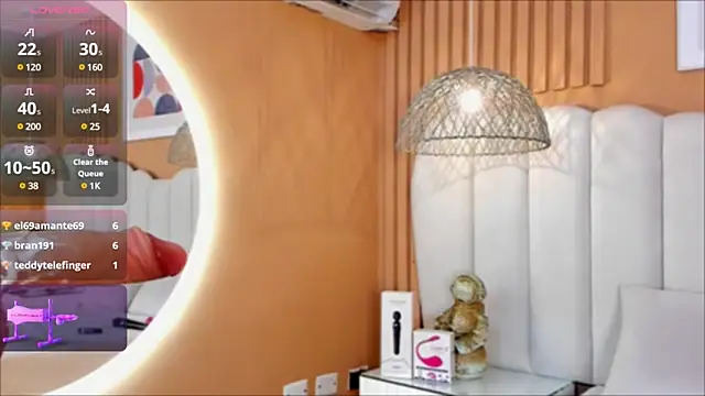 zia cooper online show from February 2025 09:37:02 PM