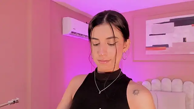 zia cooper online show from November 2025 07:18:02 PM