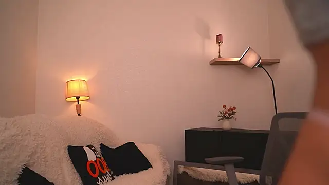 Snapshot of AudreyBarren chatting on October 2025 04:31:02 AM AudreyBarren online show from October 2025 04:31:02 AM