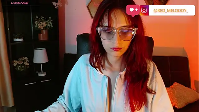 Snapshot of RedMeloddy chatting on April 2026 10:01:01 PM RedMeloddy online show from April 2026 10:01:01 PM