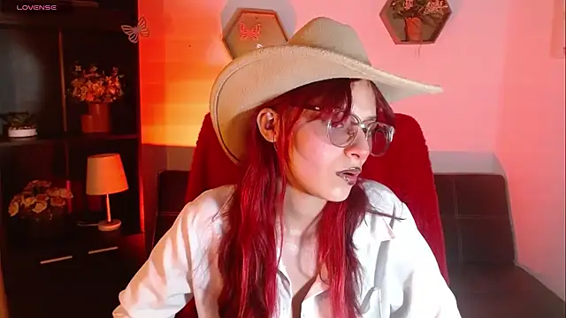 Snapshot of RedMeloddy chatting on May 2026 10:03:01 PM RedMeloddy online show from May 2026 10:03:01 PM