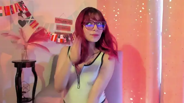 Snapshot of RedMeloddy chatting on June 2026 10:23:02 PM RedMeloddy online show from June 2026 10:23:02 PM