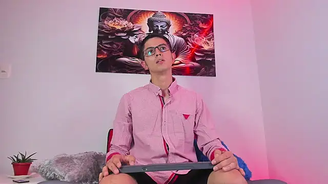 Snapshot of Ethan_Sai___ chatting on February 2025 05:29:02 PM Ethan Sai    online show from February 2025 05:29:02 PM