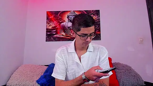 Snapshot of Ethan_Sai___ chatting on October 2025 09:17:02 PM Ethan Sai    online show from October 2025 09:17:02 PM