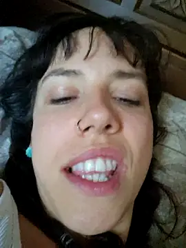 Snapshot of Lyrass chatting on December 2025 09:47:02 AM Lyrass online show from December 2025 09:47:02 AM