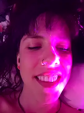 Snapshot of Lyrass chatting on April 2026 05:06:02 PM Lyrass online show from April 2026 05:06:02 PM