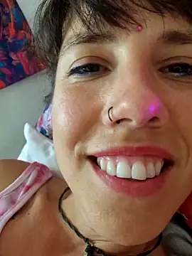 Snapshot of Lyrass chatting on April 2026 04:21:01 PM Lyrass online show from April 2026 04:21:01 PM