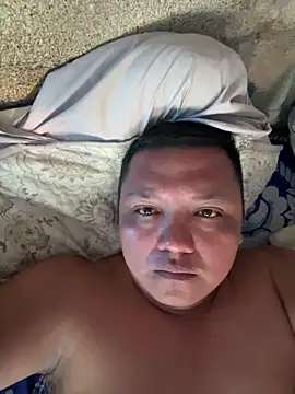 Snapshot of Follamos100veces chatting on June 2026 11:17:01 PM Follamos100veces online show from June 2026 11:17:01 PM