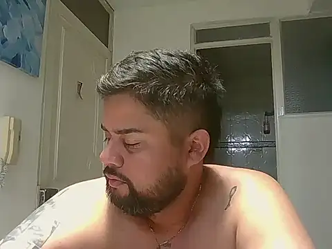 Snapshot of GABRIELGARCIA1313 chatting on April 2026 04:37:02 PM GABRIELGARCIA1313 online show from April 2026 04:37:02 PM