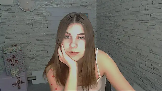 Snapshot of Sweet_Doll_Luna chatting on December 2024 05:42:01 PM Sweet Doll Luna online show from December 2024 05:42:01 PM