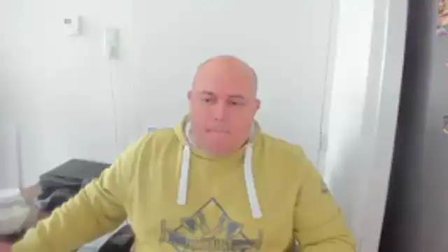 BigromeoXX online show from October 2025 12:45:02 PM