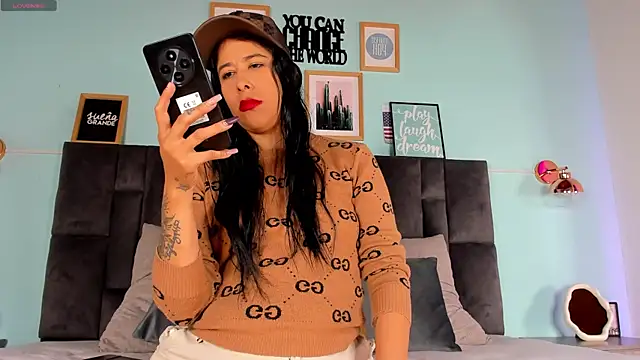 Snapshot of DulceAurora__ chatting on March 2025 02:53:01 AM DulceAurora online show from March 2025 02:53:01 AM