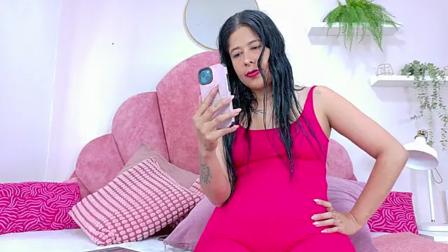 Snapshot of DulceAurora__ chatting on November 2025 02:45:02 AM DulceAurora online show from November 2025 02:45:02 AM