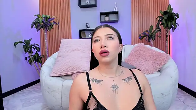 Snapshot of Aixaa_charles chatting on September 2025 12:18:02 PM Aixaa charles online show from September 2025 12:18:02 PM