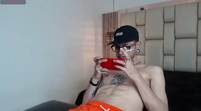 Snapshot of MurdockH chatting on February 2025 07:56:01 AM MurdockH online show from February 2025 07:56:01 AM