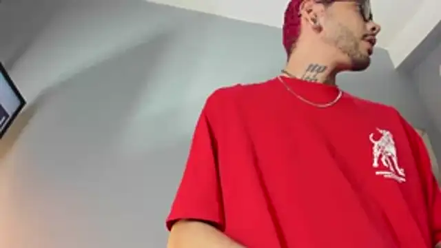 Snapshot of MurdockH chatting on October 2025 06:24:02 AM MurdockH online show from October 2025 06:24:02 AM