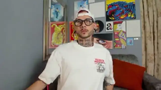 Snapshot of MurdockH chatting on October 2025 05:11:02 AM MurdockH online show from October 2025 05:11:02 AM